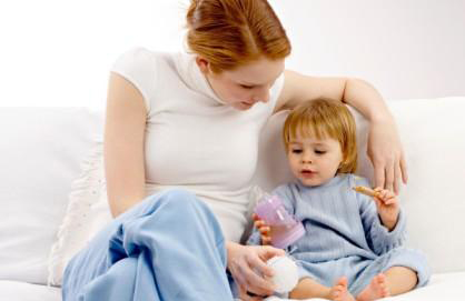 静电对宝宝的危害 冬季如何给宝宝放电？