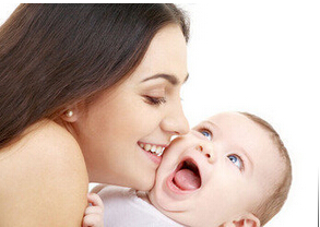 如何正确培养宝宝的社交能力