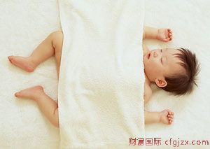 恋母情结：宝宝喜欢摸乳房如何戒掉？
