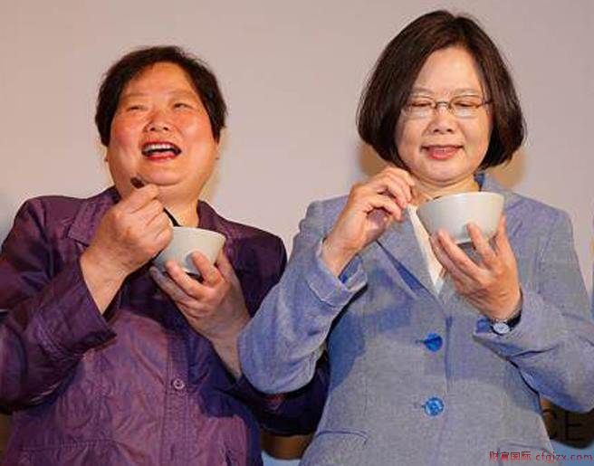蔡英文表姐林美珠（左）将接掌“劳动部长”，遭网友酸。（资料照取自台湾中时电子报）