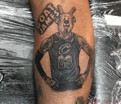 狂热！球迷纹身“詹姆斯山羊”图案_蓝雪梨NBA新闻