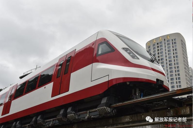 中国新型磁浮列车运行试验成功