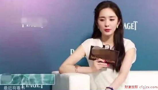 杨幂自曝与小糯米相处细节：和女儿在一起会叫外卖