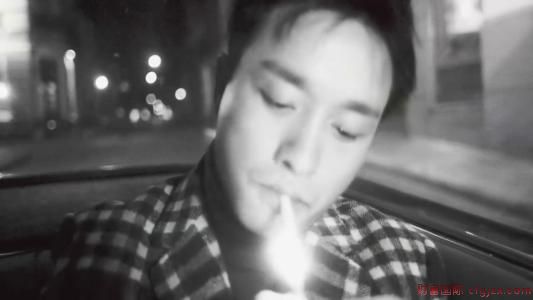 纪念张国荣逝世十五周年：风继续吹，不忍远离