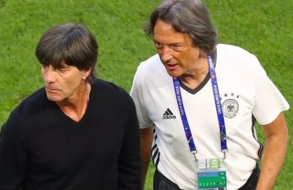 亚博：德国队世界杯后又一重击, 服役 23年神医告退, 勒夫压力剧增
