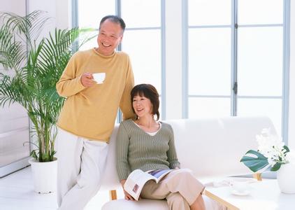 到底多大年纪买养老保险合适？