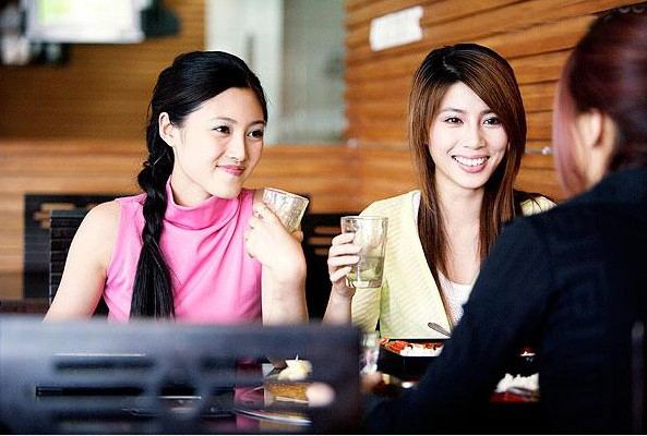 3.8女人节理财忙 女性特色保险产品“约不约”