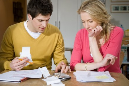理财观念各不同 新婚夫妇如何做好家庭理财?