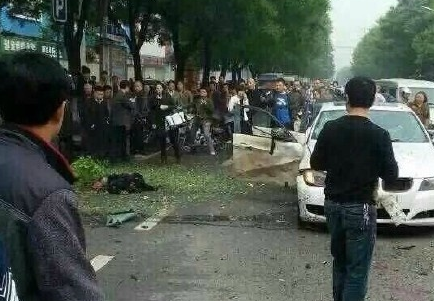             妇女载煤气罐意外爆炸 高危职业如何防范风险?