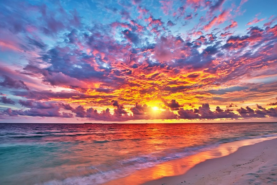 美丽的海滩唯美夕阳风光风景图片