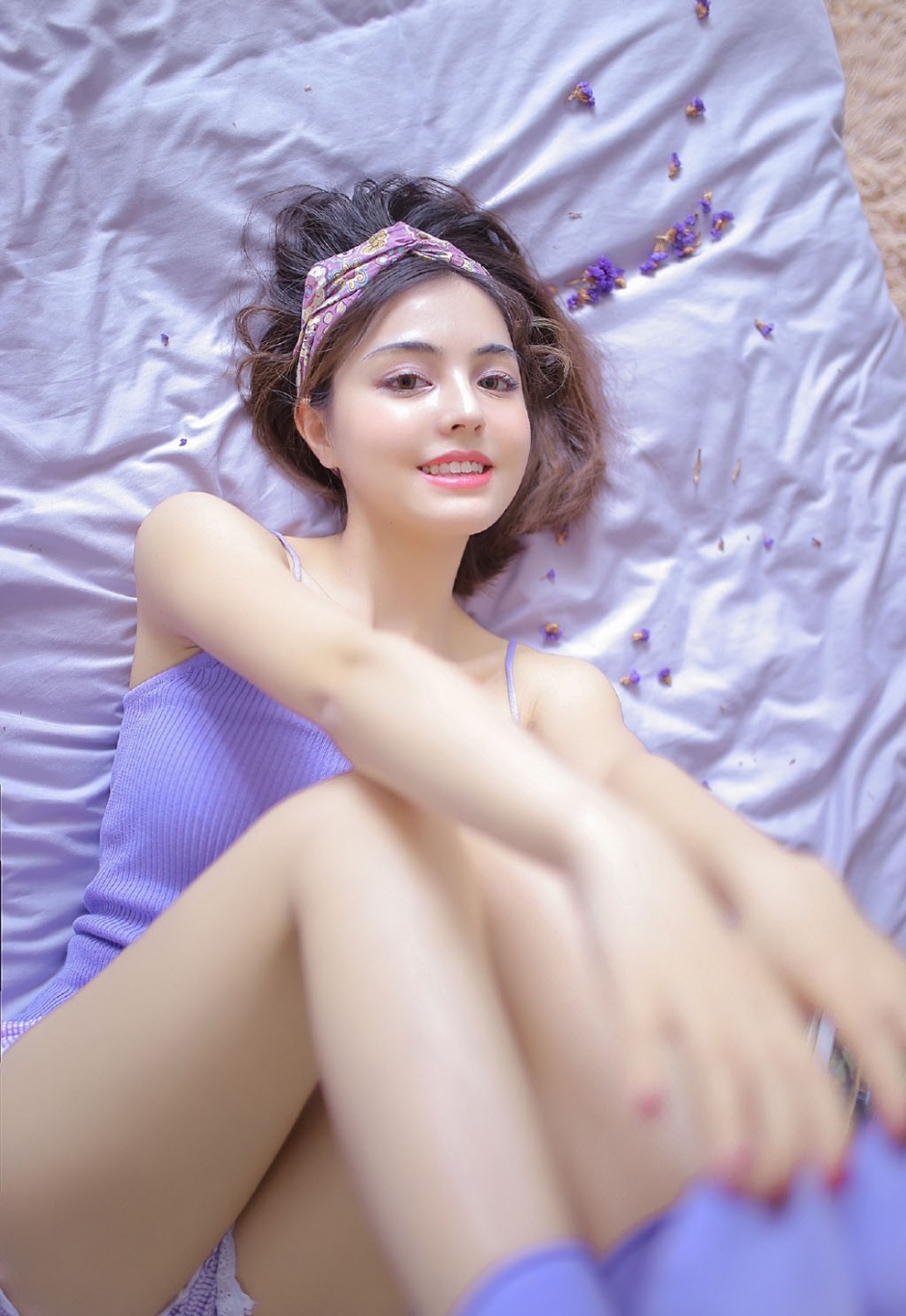 高颜值长腿美女丰乳翘臀性感写真