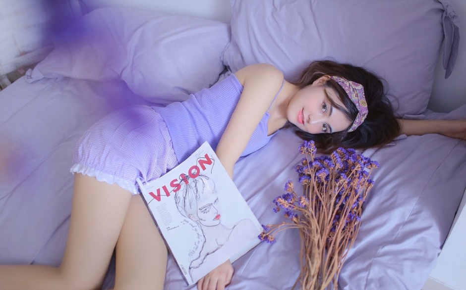 高颜值长腿美女丰乳翘臀性感写真