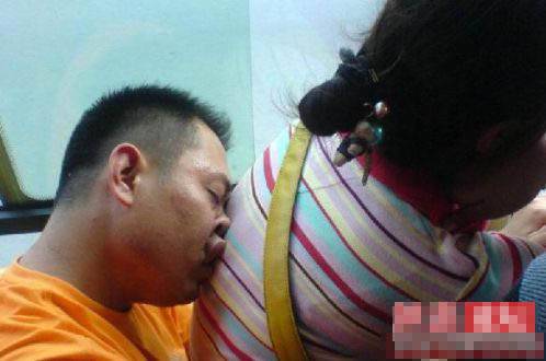 傲娇少爷无节操睡态图