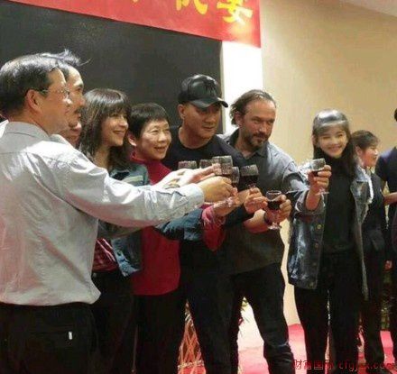 《图兰朵》开机现场