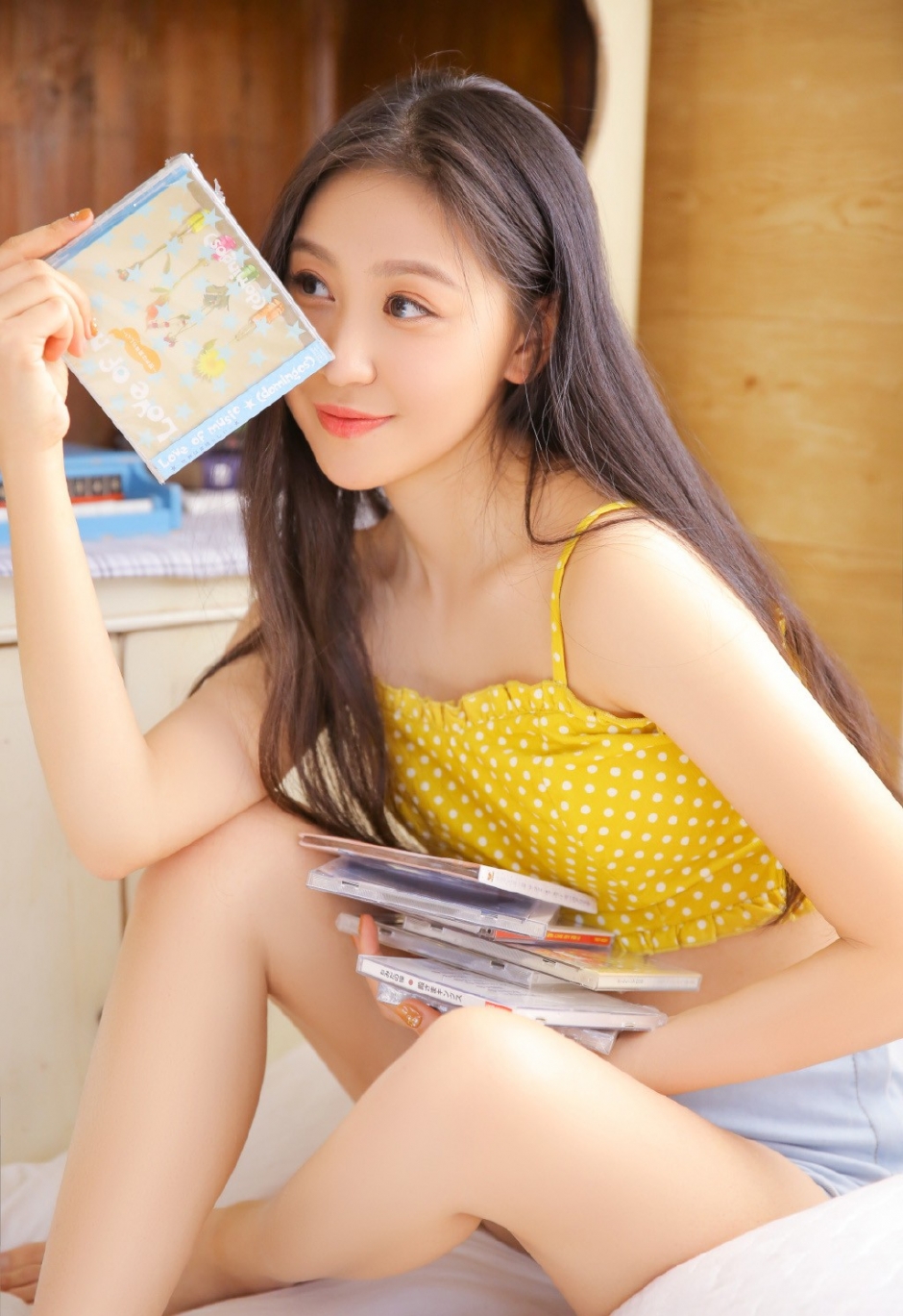 清纯美女校花大胆丰乳翘臀诱惑私房写真