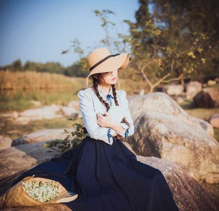 性感尤物李梓熙变身甜美女仆图片