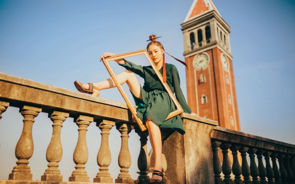 极品性感尤物冯雪娇SIR最新私房照