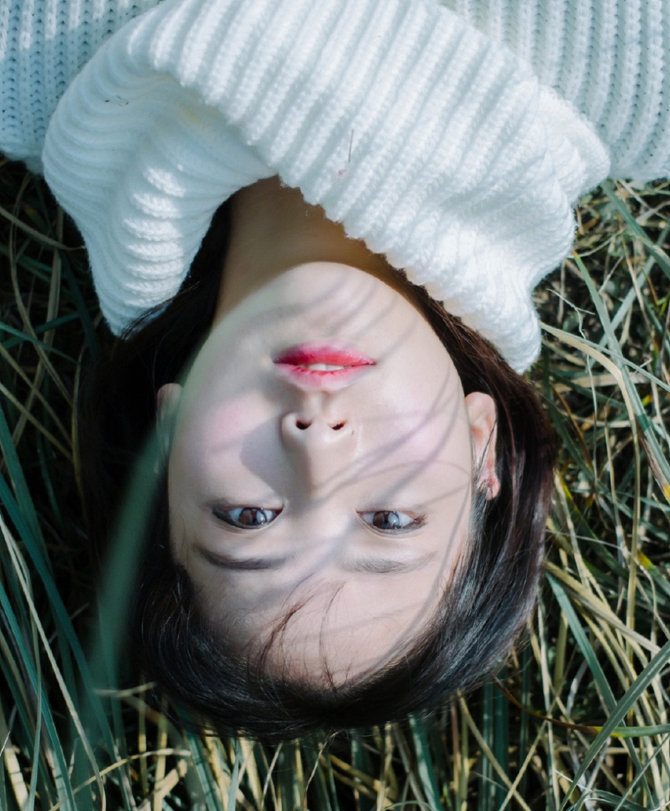 性感美女雪白美乳蜜臀美腿阴展人体艺术写真图片