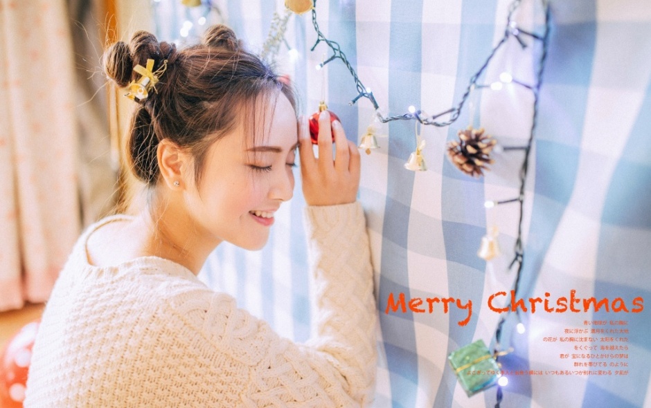 纹身美女美乳肥臀圣诞节夜晚性感人体艺照摄影