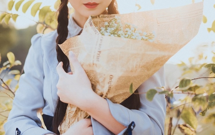 性感尤物李梓熙变身甜美女仆图片