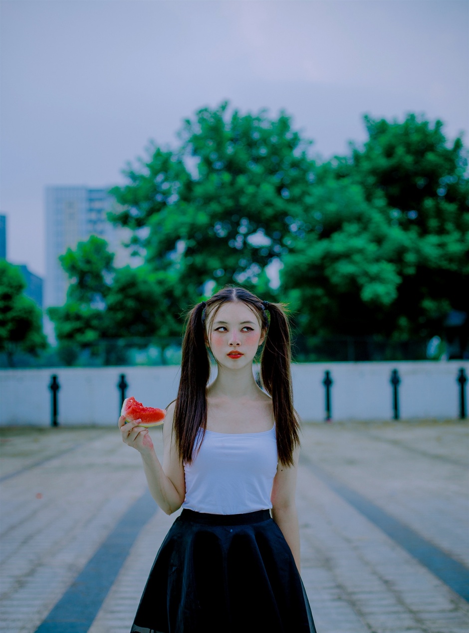 性感女神周妍希酥胸诱人写真