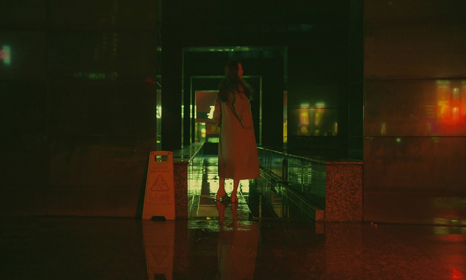 中国嫩模韩恩熙透明吊带睡裙人体艺术写真