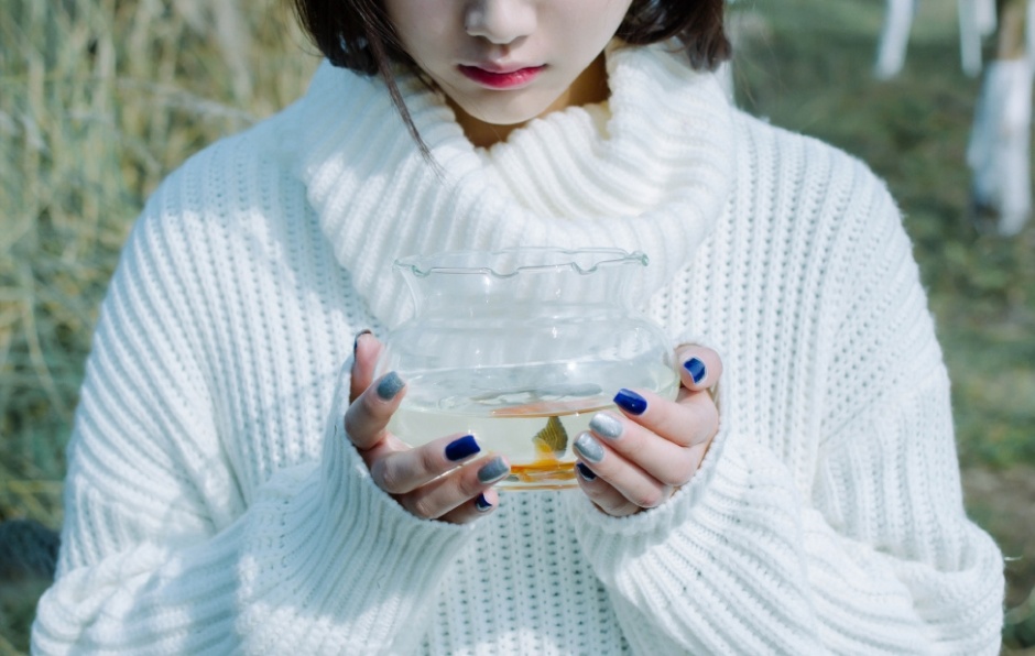 性感美女雪白美乳蜜臀美腿阴展人体艺术写真图片