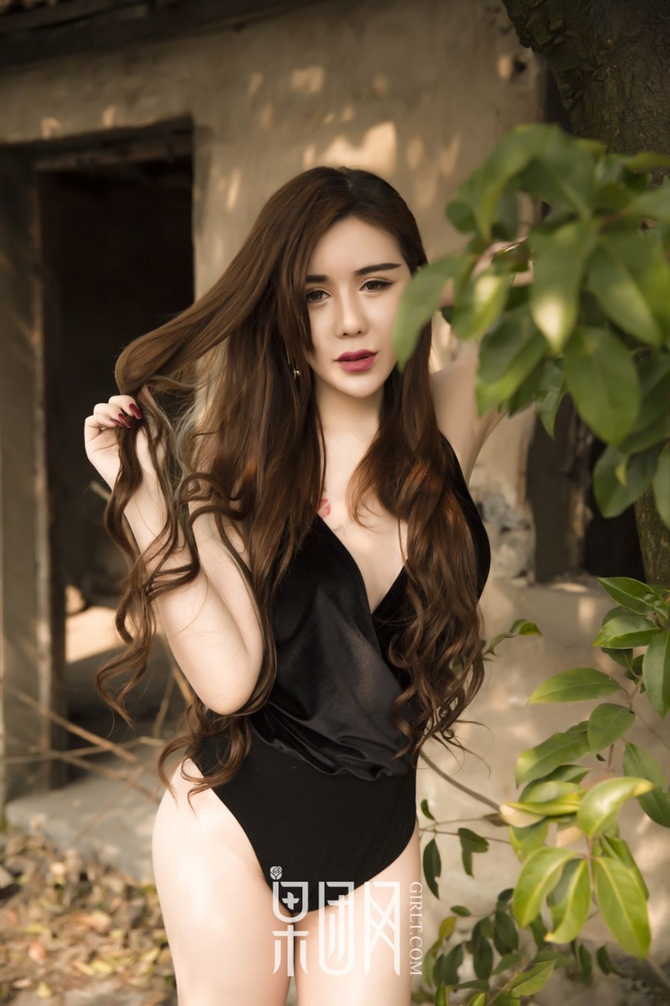 性感美女周晓唯情趣内衣写真火辣诱人