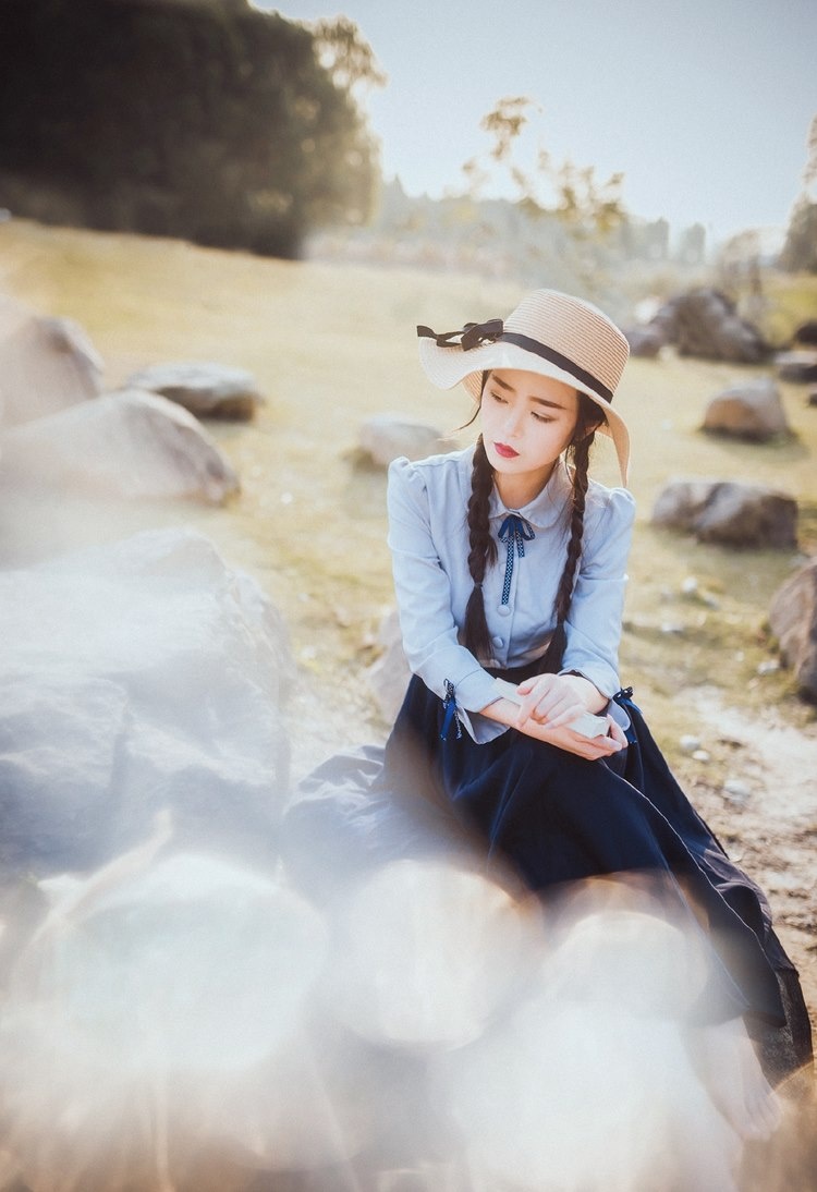 性感尤物李梓熙变身甜美女仆图片