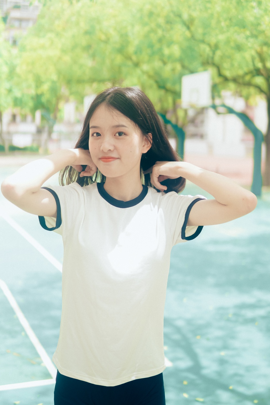 绝色尤物美女佯光顶级性感人体艺术图