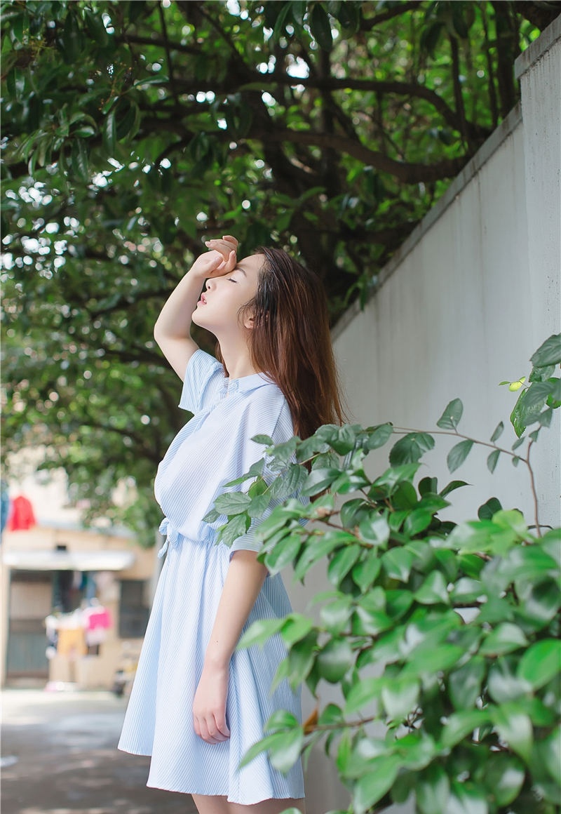 性感尤物徐路制服诱惑丰满人体艺术写真