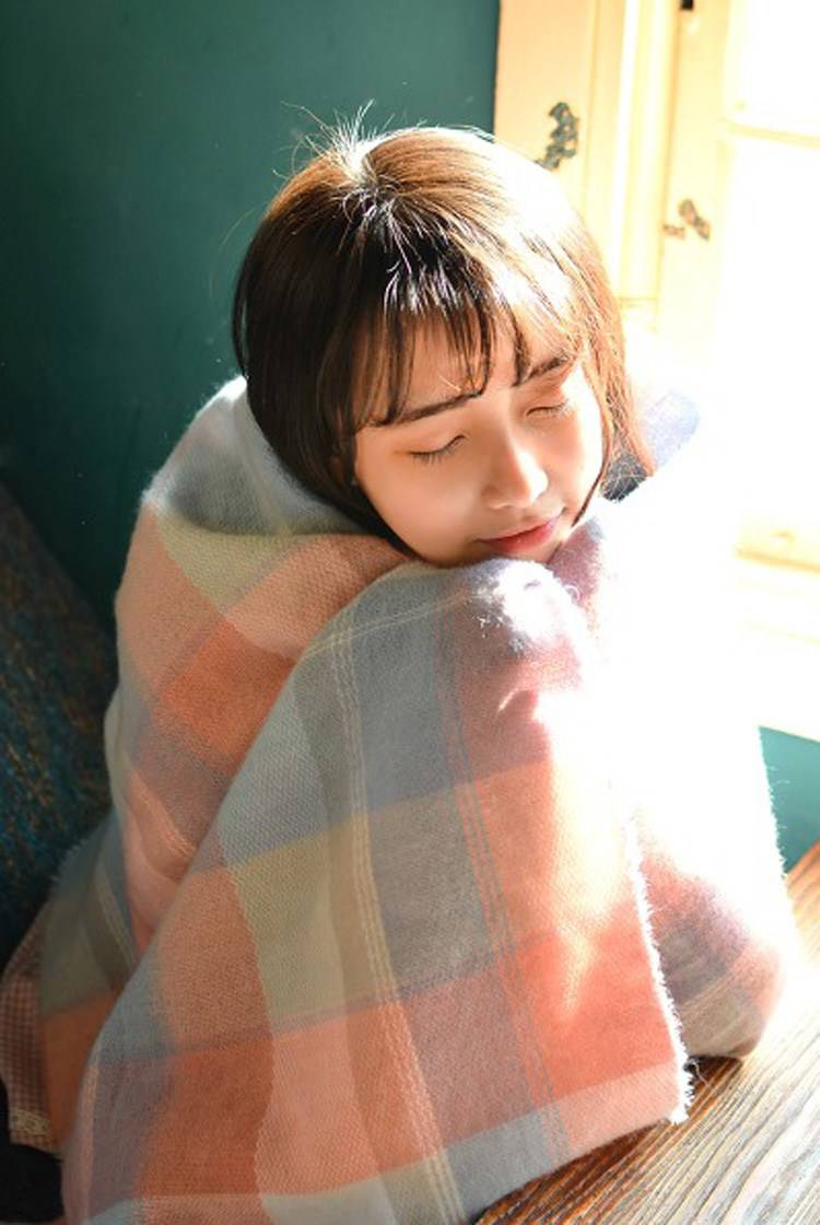 中国90后嫩模居家人体艺术写真