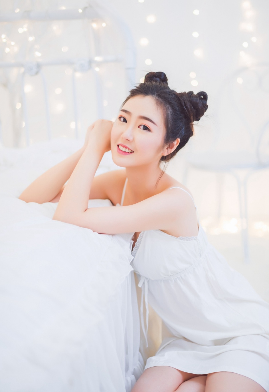 尤果网美女慕羽茜性感丰满人体艺术写真