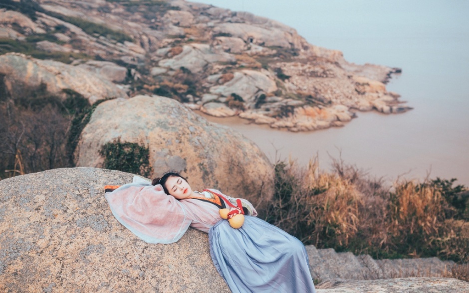 时尚现代感人体艺术写真