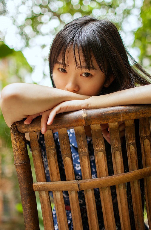 中国模特才可儿性感丰满人体艺术写真