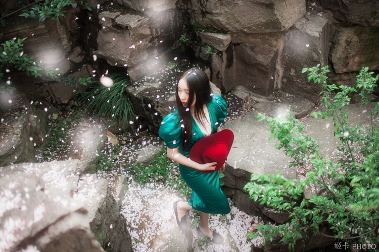 刚小希诱惑逼真人体艺术高清写真