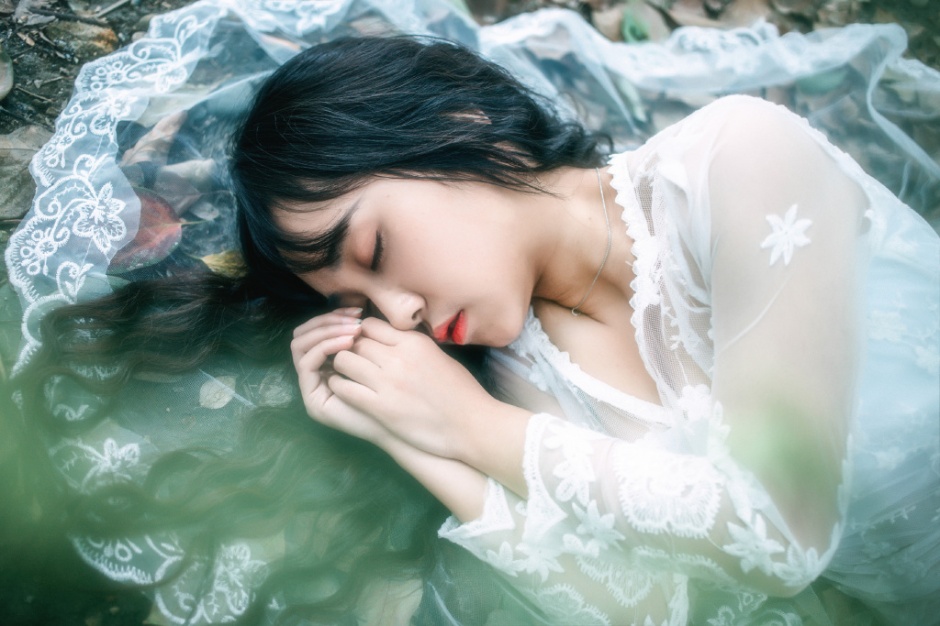 中国人体模特陈怡曼性感摄影图片