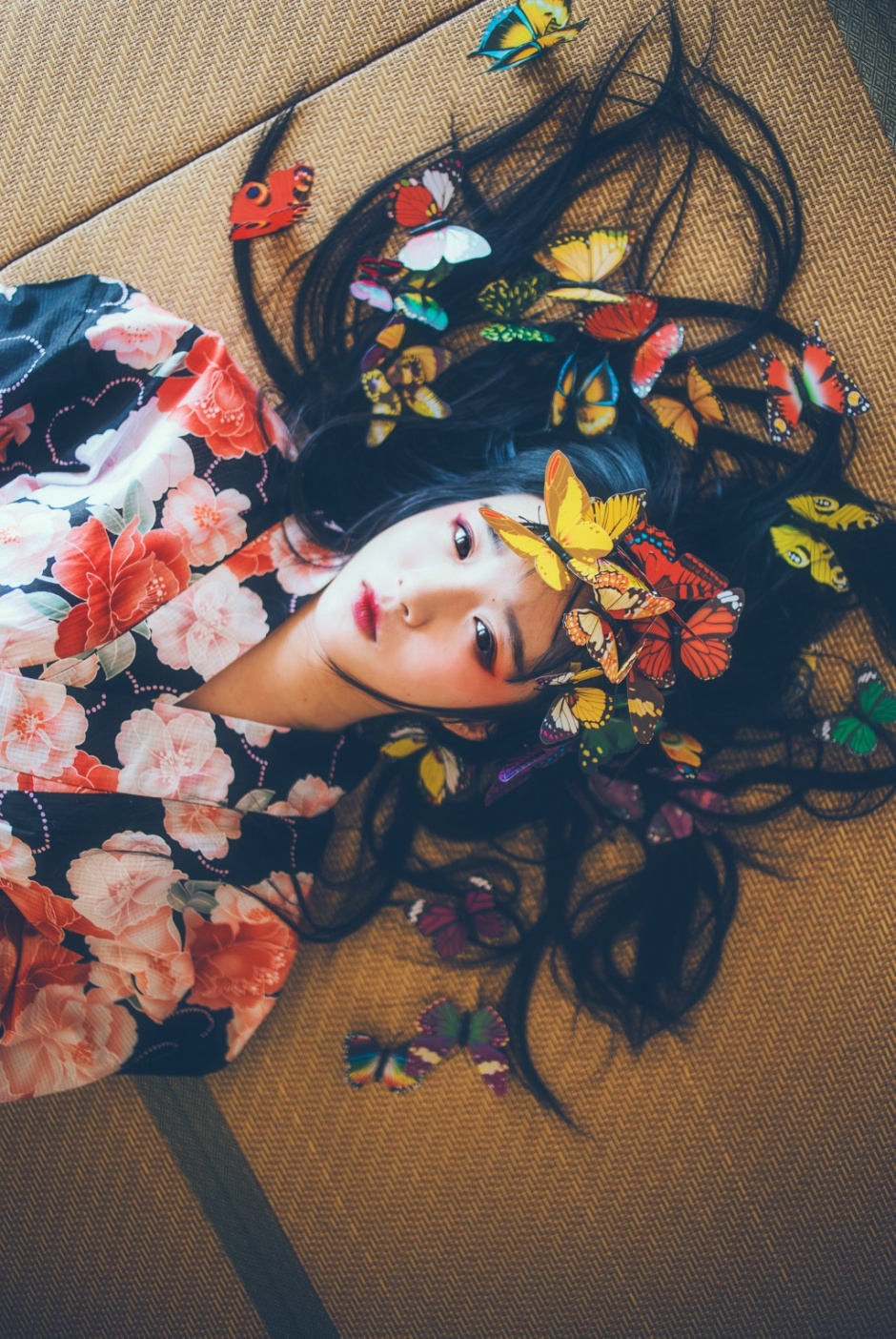 足球宝贝性感人体彩绘写真
