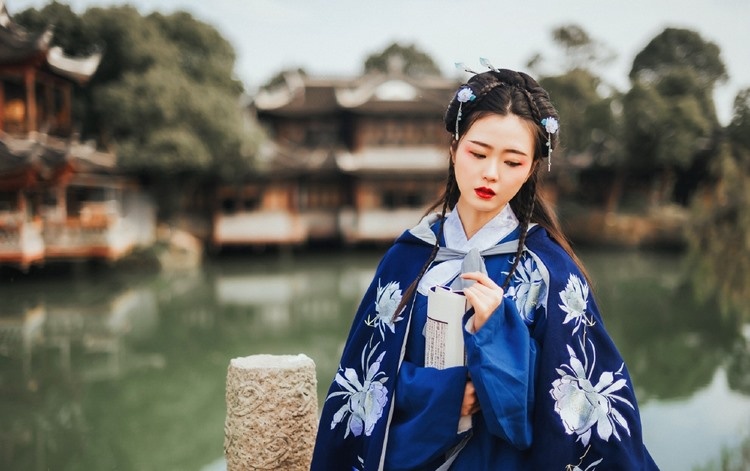 魅妍社娜露Selena最大胆人体艺术写真欣赏