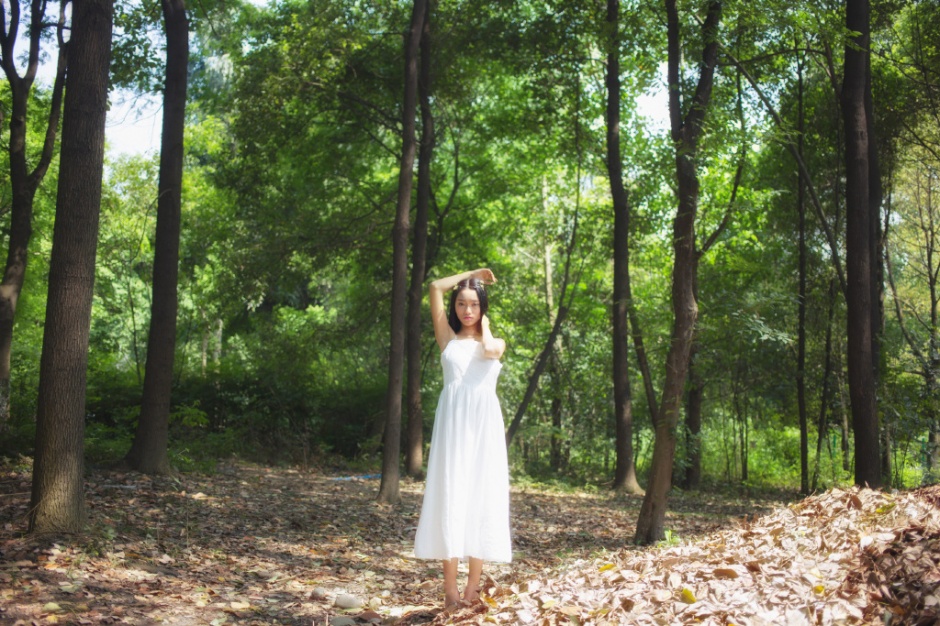 火辣美女夏梦超性感人体艺术图片
