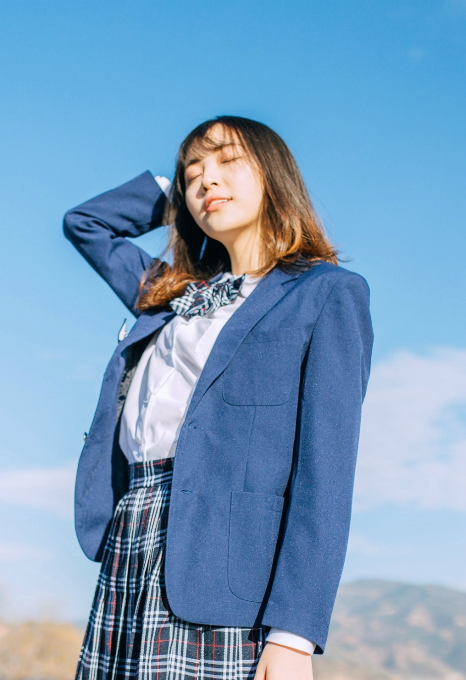 大胆美女夏小秋性感人体艺术图片