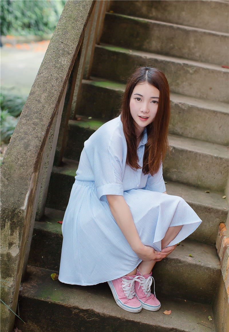 白嫩美女李梦婷性感私房人体艺术照