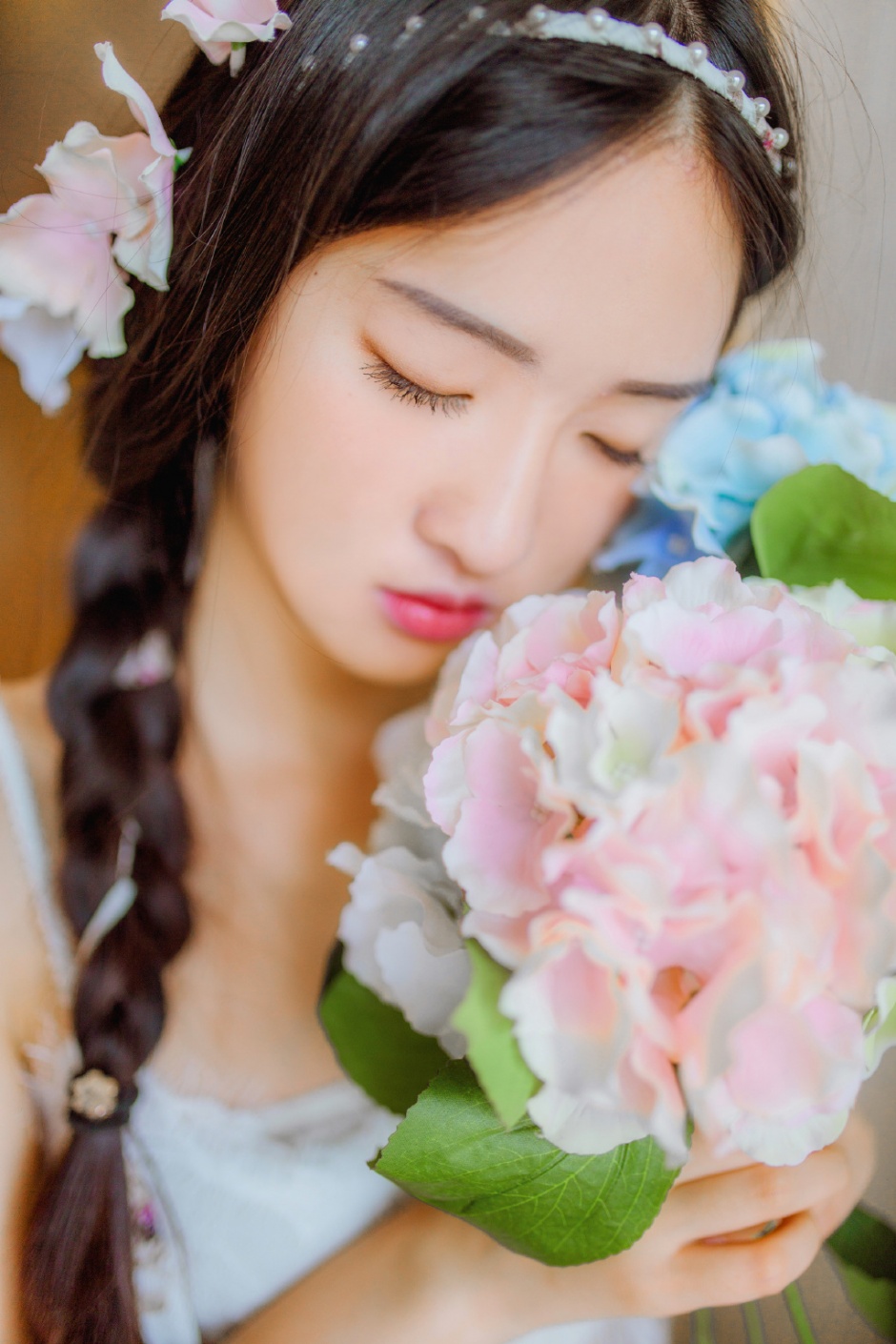 宅男女神李沙沙西瓜诱惑超大胆人体艺术图片
