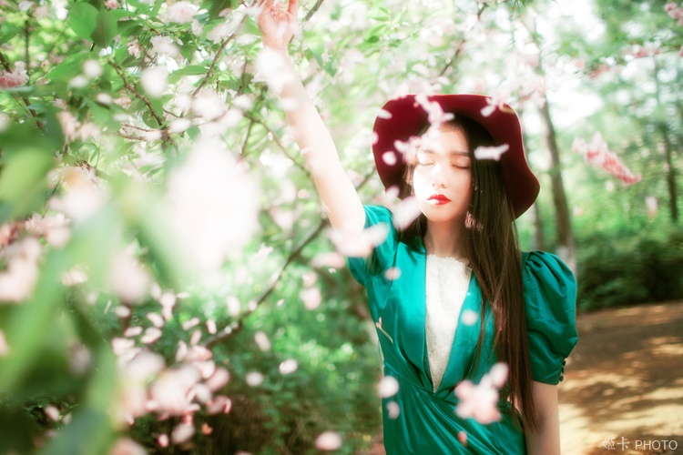 刚小希诱惑逼真人体艺术高清写真