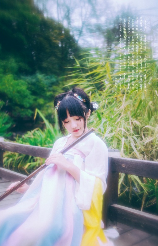 气质嫩模麦苹果yanni性感人体艺术写真