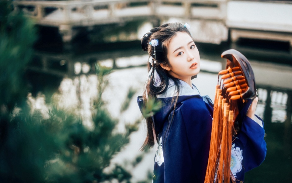 网络红人李凯诗人体艺术摄影图片