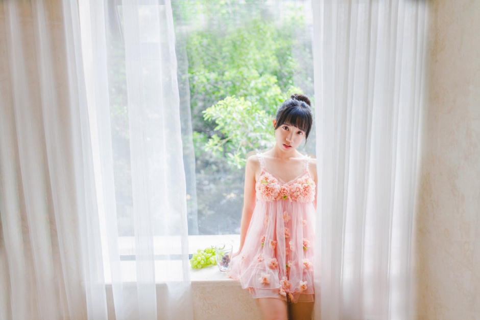 短发女神网红史雯Swan高清大胆人体艺术图