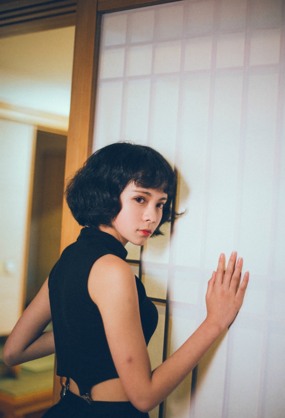 古典美人演绎窈窕淑女唯美人体艺术写真