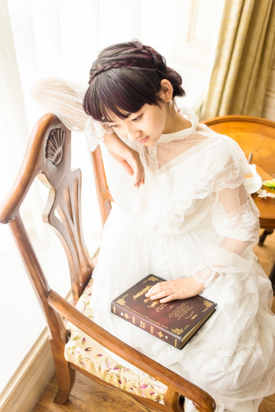 90后性感妩媚mm小艾-轩伊捆绑写真