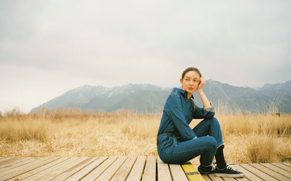 清纯学生妹制服写真美胸呼之欲出